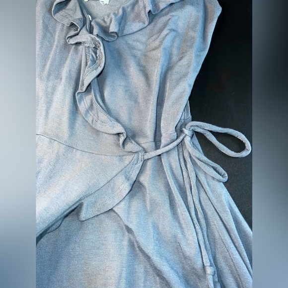 Hollister Slate Blue Ruffled Wrap Mini Dress Size Medium GUC - Picture 3 of 5